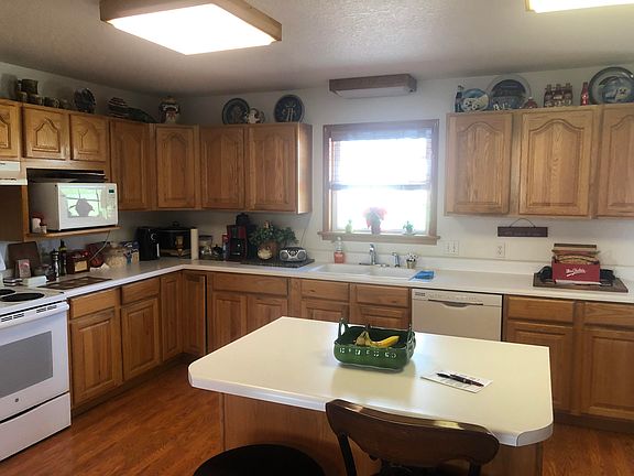 5th image of 22529 Lawrence #1020