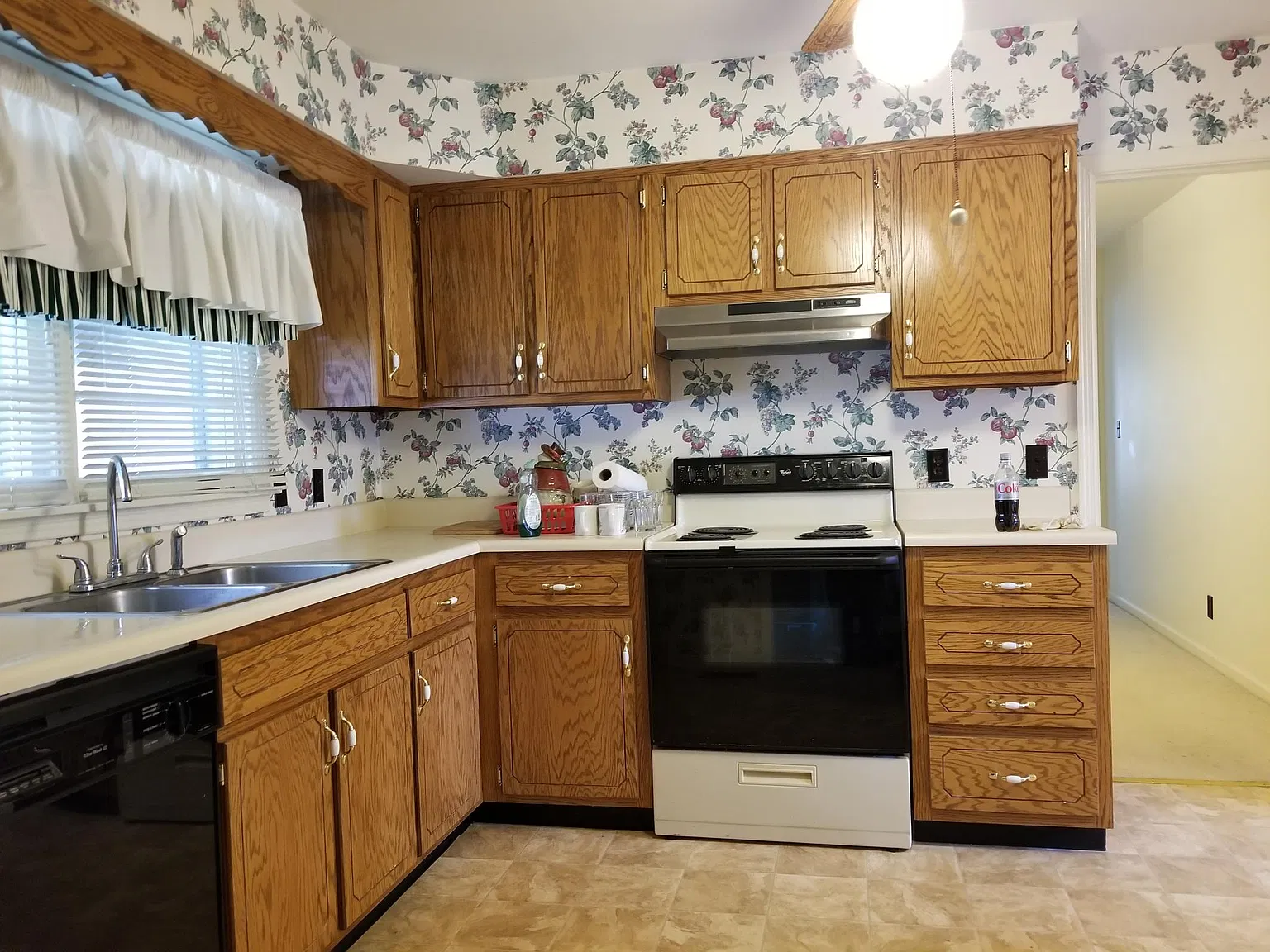 107 Stephenson Dr — Photo 3