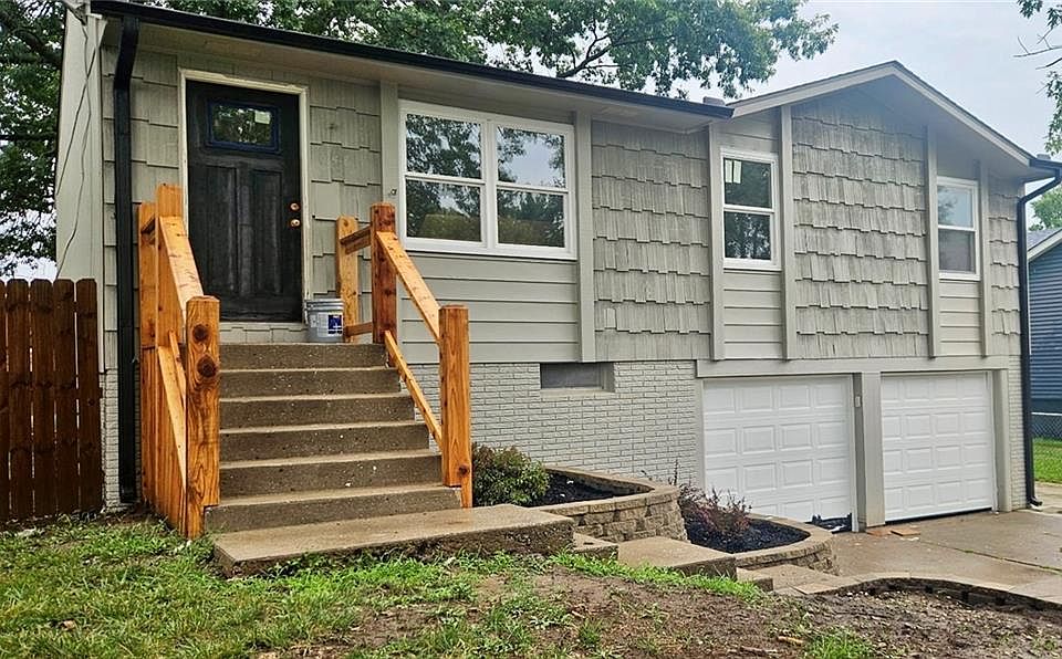 1st image of 658 N Mohican Dr