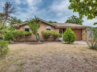 413 S 3rd Ave, Mansfield, TX 76063