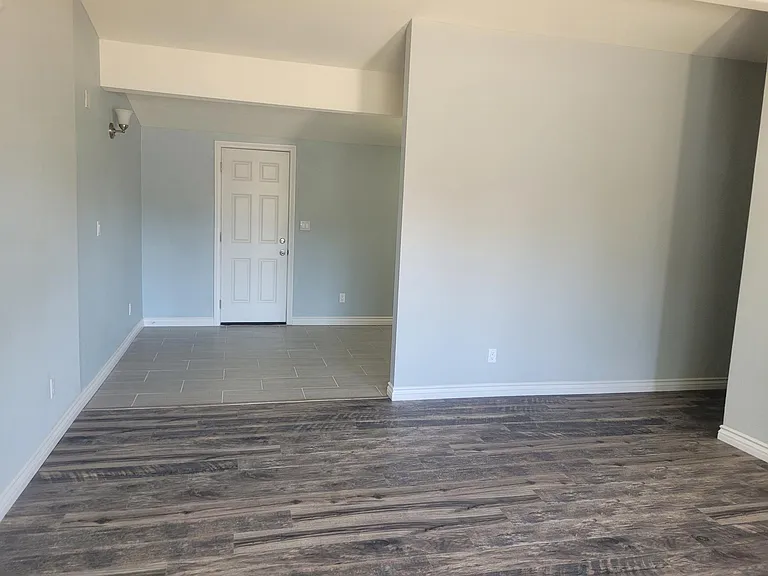 841 W Avenue H8 — Photo 6
