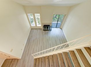 10811 Richmond Ave APT 9, Houston, TX 77042