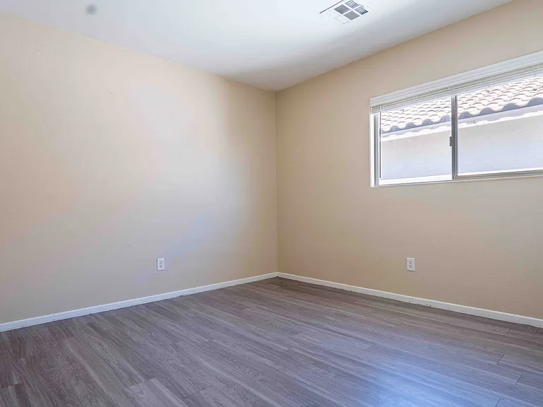 5558 Rollins St — Photo 10