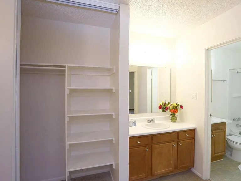 Flatirons Park Apartments — Photo 28