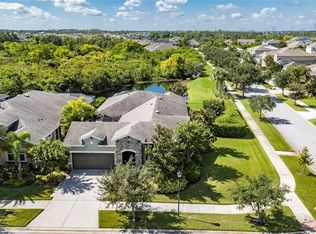 6903 Crestpoint Dr, Apollo Beach, FL 33572