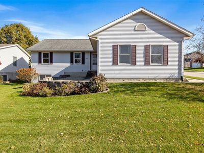 3737 Monarch Dr SW, Cedar Rapids, IA, 52404