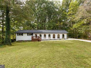 1019 Crestwood Ln, Stone Mountain, GA 30087