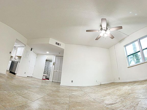 5th image of 1538 SE Royal Green Cir #103