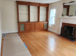 11 Kings Ln, Essex, CT 06426
