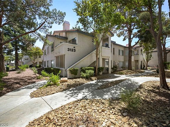 3rd image of 3123 Key Largo Dr Unit 201