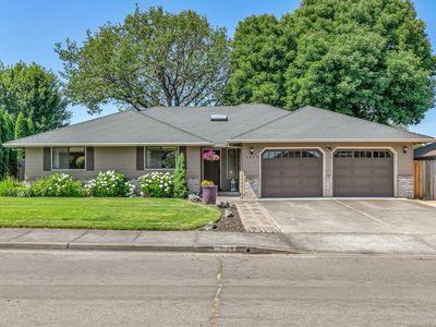 1869 Canyon Ave, Medford, OR, 97504