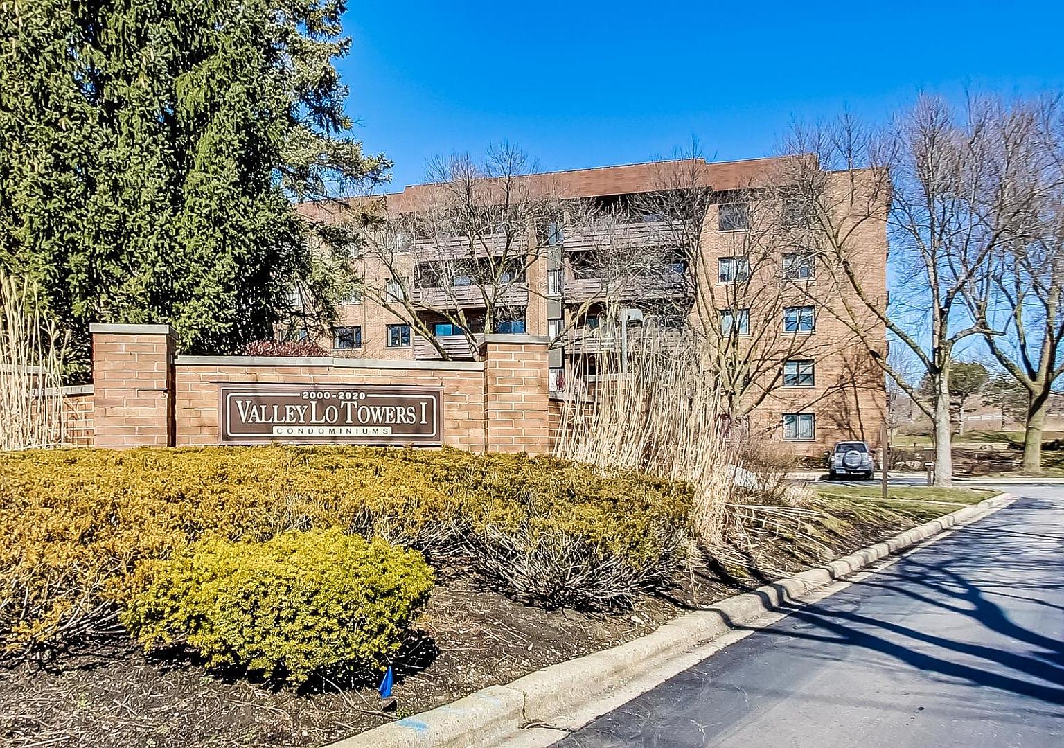 2020 Chestnut Ave APT 312, Glenview, IL 60025 Zillow