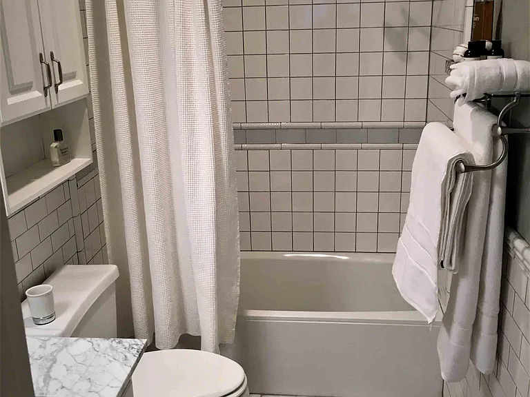 1307 Kinney Ave #120 — Photo 22