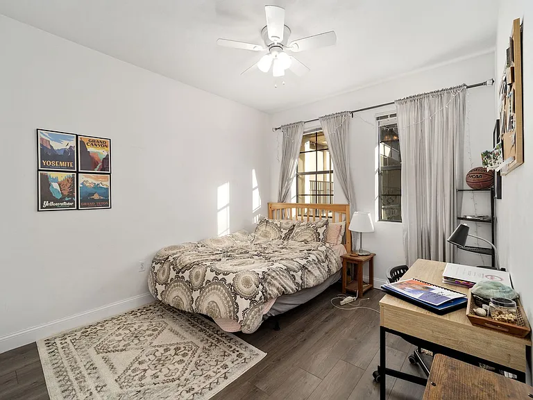 20 SW 6th St #1-204 — Photo 11
