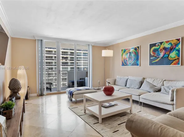 5825 Collins Ave APT 9C, Miami Beach, FL 33140