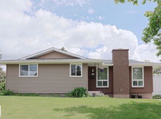 17 Georgian Way, Strathcona County, AB T8A2T8