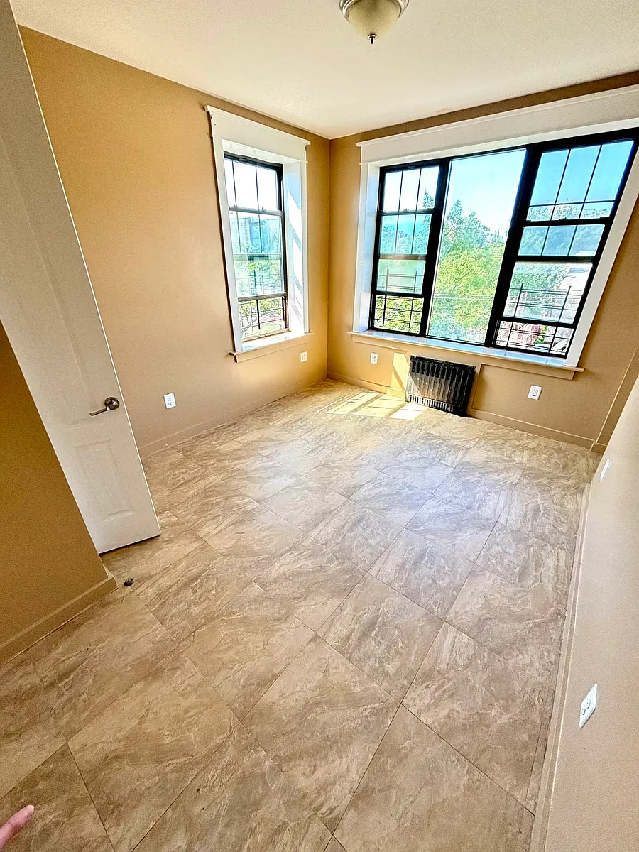 Building Photo - 11-27 Nameoke St #2K