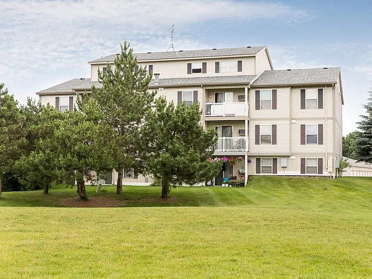 York Creek Apartments — Photo 39
