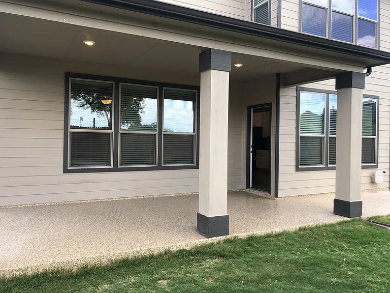 408 Landmark Stone — Photo 1