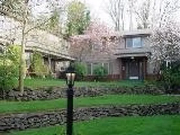 6634 E Burnside St #A, Portland, OR 97215