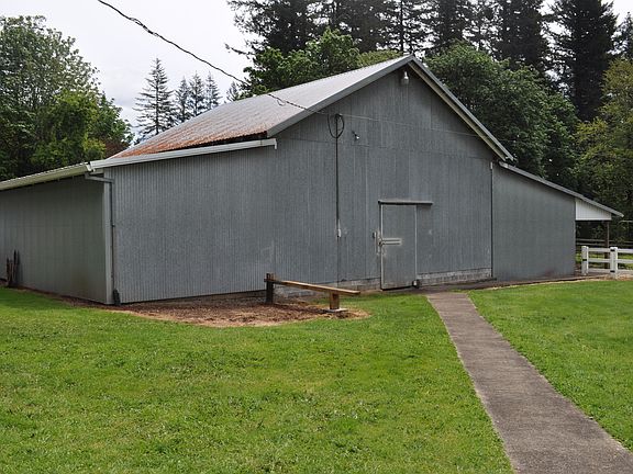 5th image of 1019 N Belmont Ave
