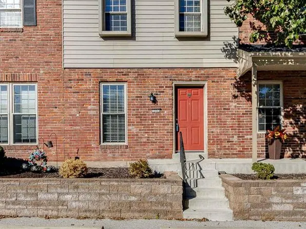 1253 Clarkson Ct #1253, Ballwin, MO 63011