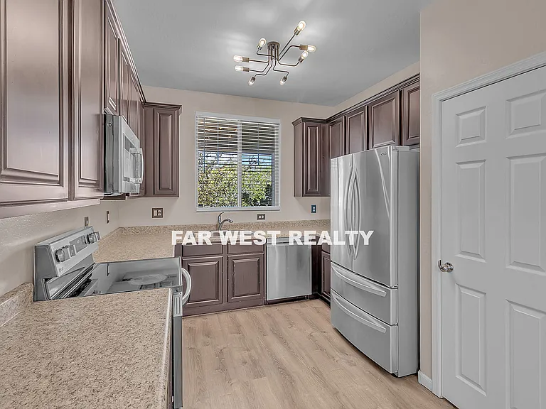 8225 N Whistling Acres Way — Photo 10