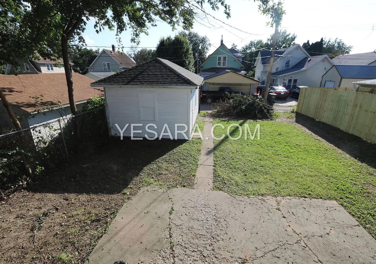 2 Bedroom 1 Bath House — Photo 3