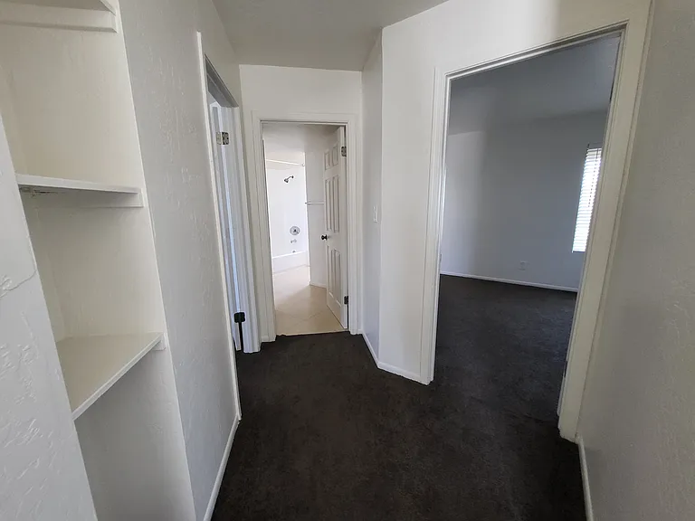 3120 E Paradise Ln #10 — Photo 6