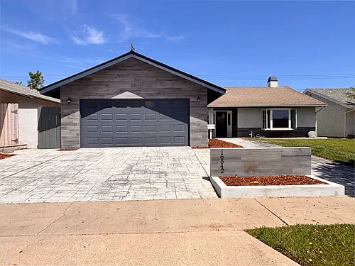 16542 Fountain Ln Photo 1