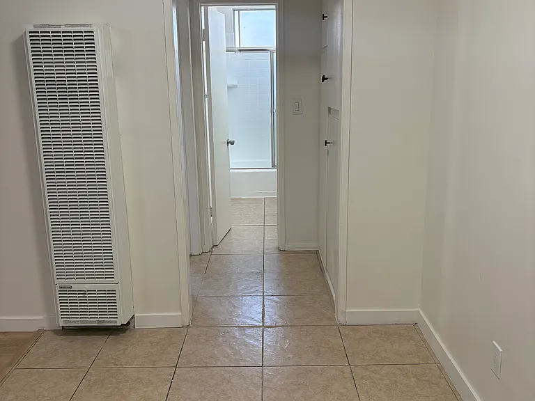 2611 Ocean Ave #5 — Photo 23