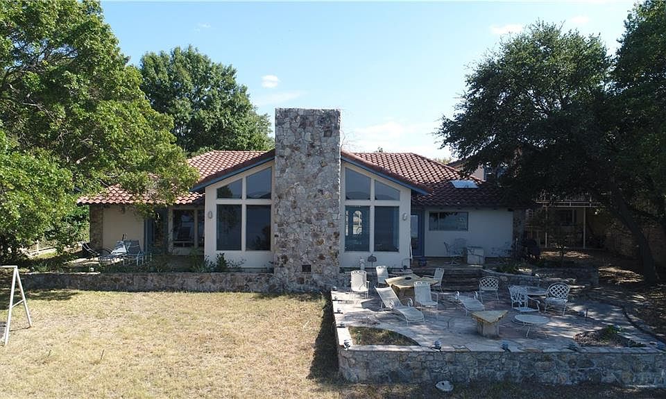 1st image of 101 Elm Oak Dr