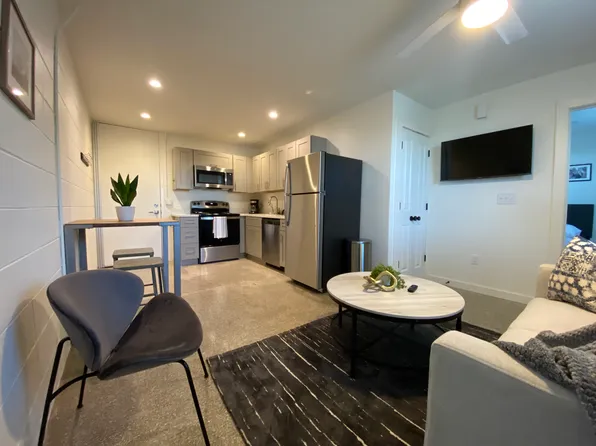 Studio Arms Apartments