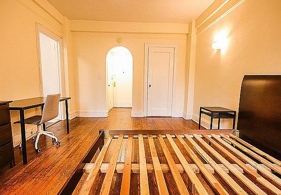 2nd image of 51 E 10th St #4D