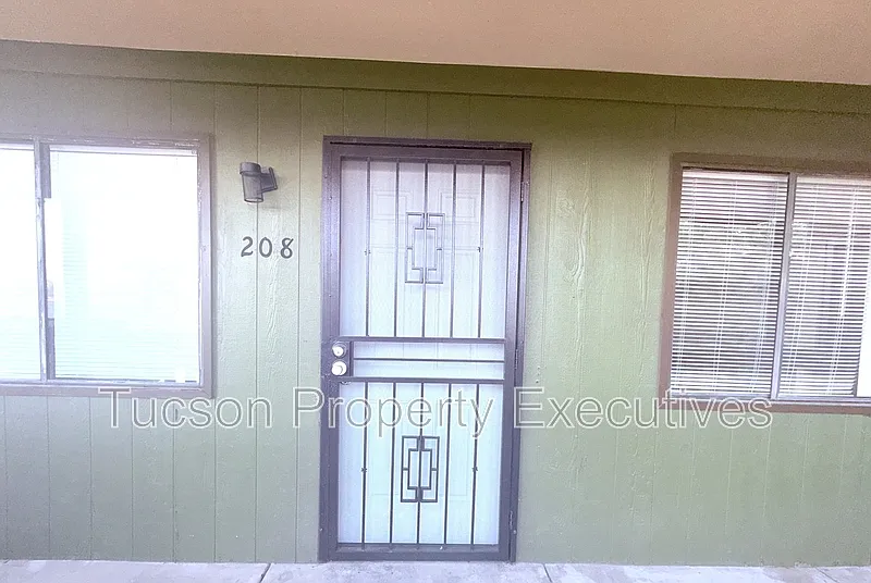 1 bed, 1.0 bath, 600 sqft, $700 — Photo 2