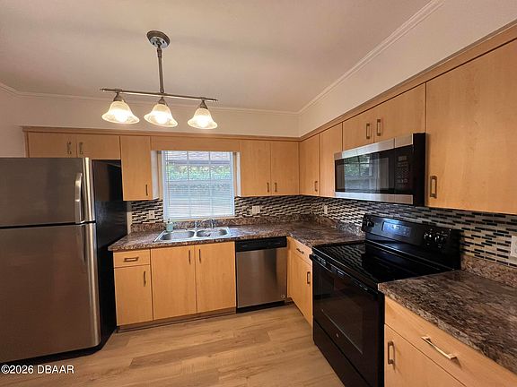 3rd image of 4518 Alder Dr