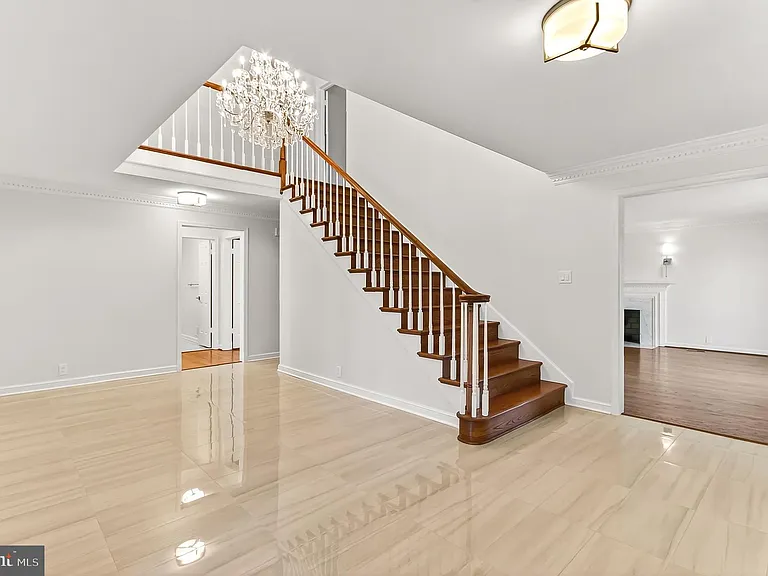 6294 Dunaway Ct — Photo 5