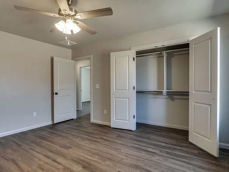 317 Dooley Creek Ln — Photo 36