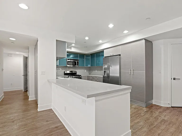 Full-Size Kitchen with Energy-Efficient Appliances