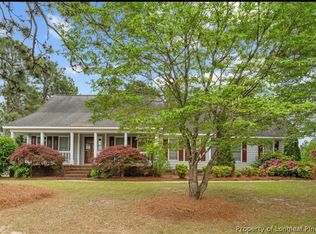 899 Doerun Dr, Fayetteville, NC 28311