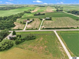 2706 Hidden Timber Dr, Fremont, NE 68025