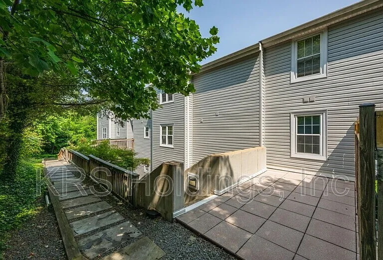 2050 N Calvert St #410 — Photo 23