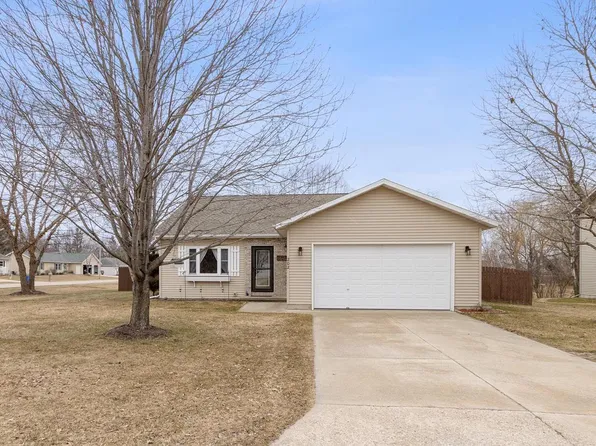 202 Schneider Street, Pardeeville, WI 53954