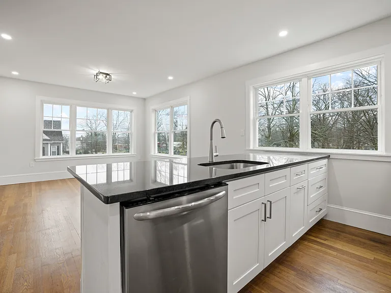 49 Milwood St #1 — Photo 3