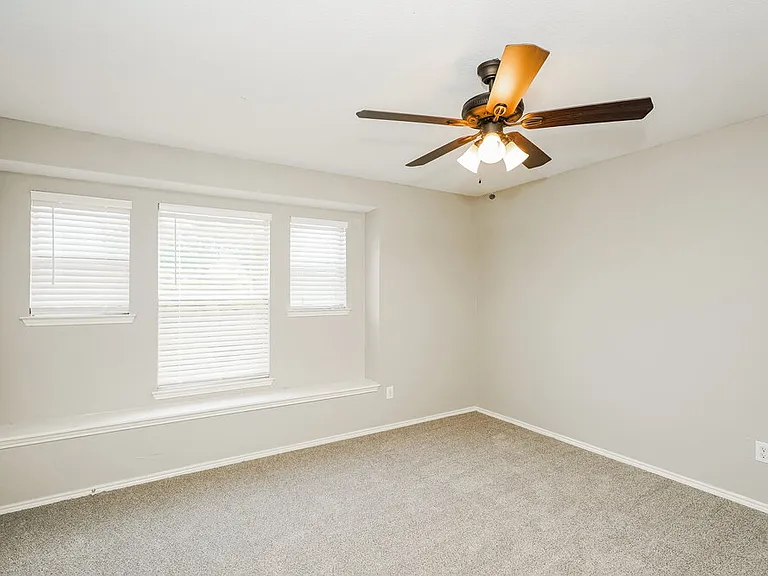 5828 Ridge Lake Dr — Photo 13