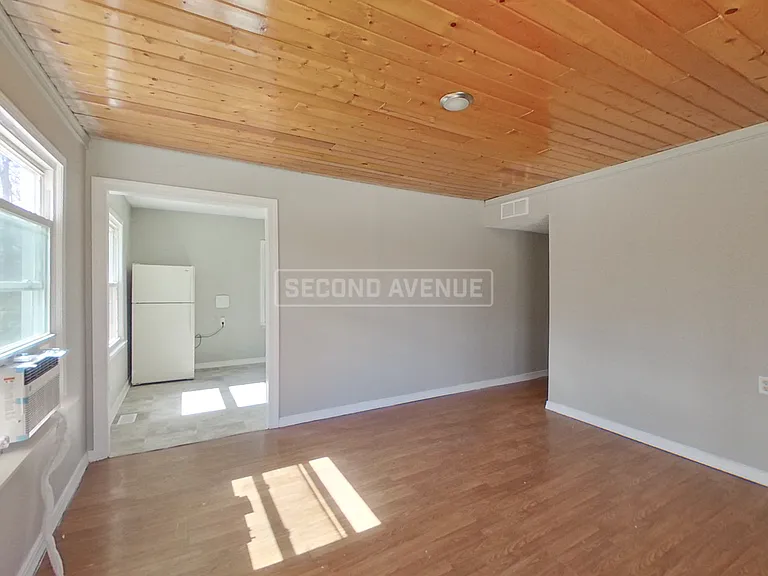 3636 N Whittier Pl — Photo 5