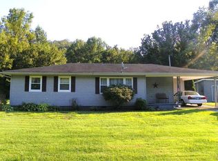 34 S Bailey Rd, Betsy Layne, KY 41605
