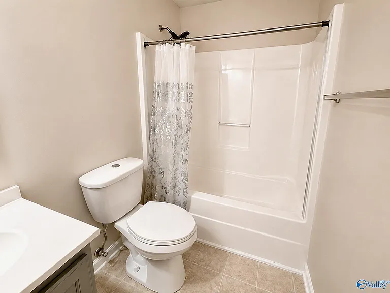 115 Bremerton Dr SW — Photo 17