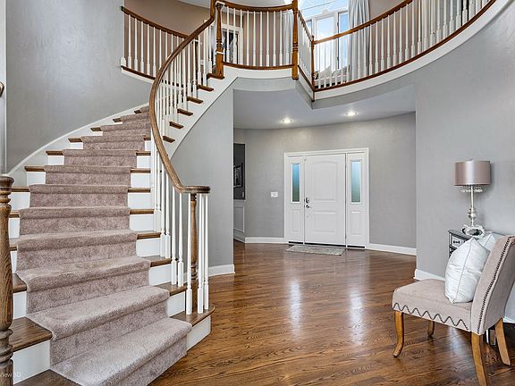 3rd image of 26815 N Longmeadow Ct