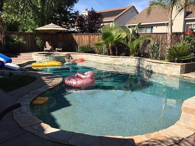 2nd image of 5504 Sage Dr